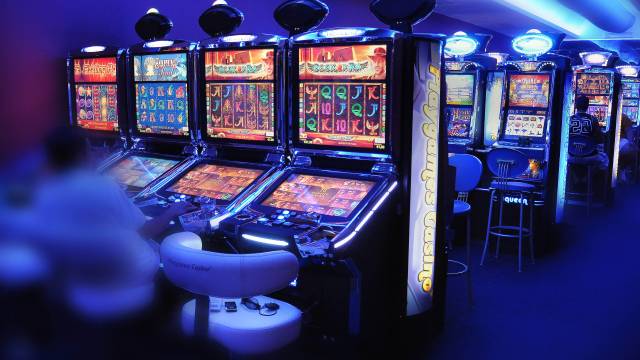 Casino Pokie Tournaments: How They Work & How to Win More